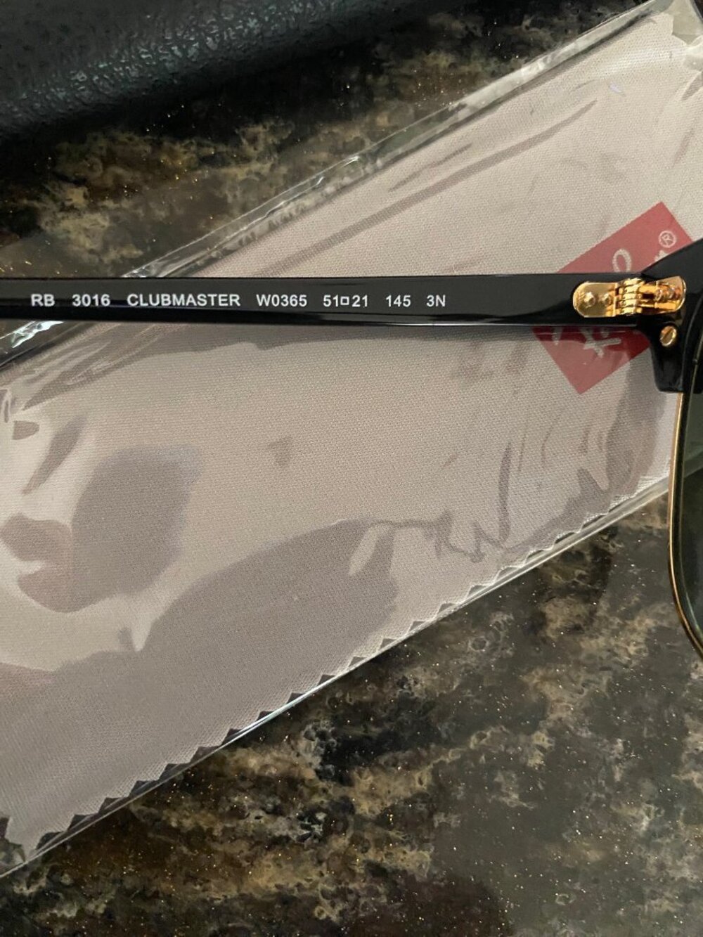 Ray-Ban Clubmaster Sunglasses 3016 - Picture 2 of 3